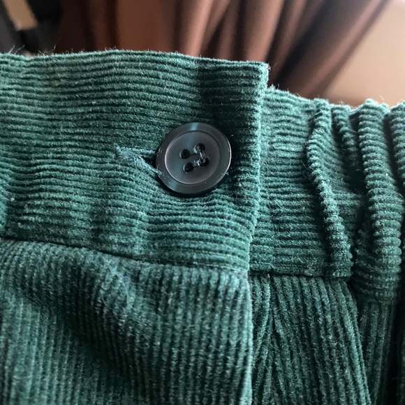 Susan Bristol Green Skirt. - Picture 5 of 8